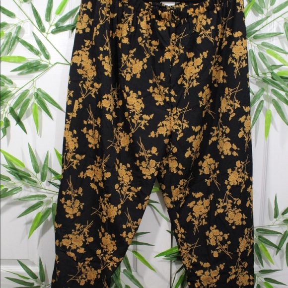Flower Print 2 pc set - Picture 6 of 8